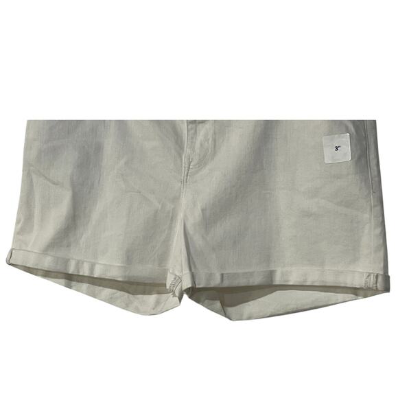 Old Navy Womens Plus Size 20 Boyfriend Stretch White Denim Shorts NEW - Picture 5 of 10